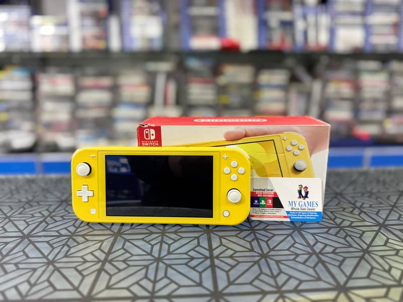 SWITCH LITE YELLOW FUL BOX IN MINT CONDITION AT MY GAMES 2