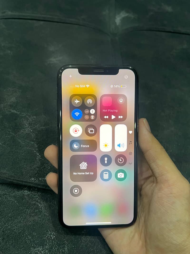 Apple iPhone XS 1