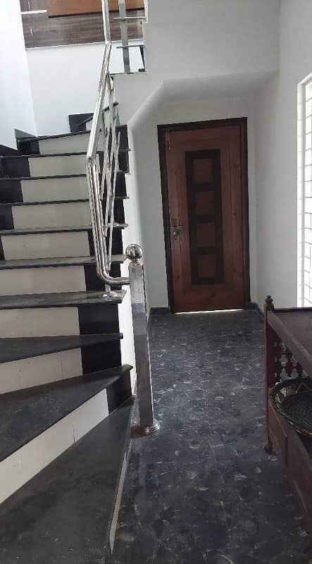 10 Marla Upper Portion For Rent Wapda Town 4