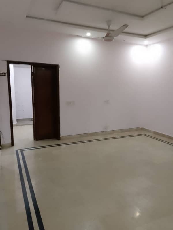 Kanal Upper Portion For Rent Wapda Town 1