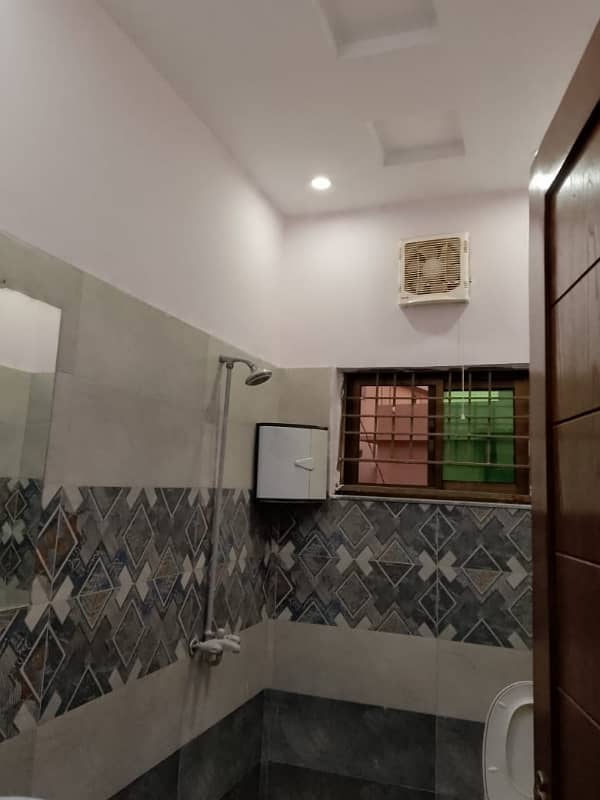 Kanal Upper Portion For Rent Wapda Town 3