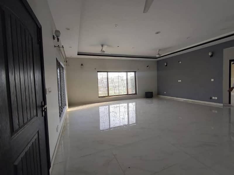 2 Kanal Upper Portion For Rent UET Society 23