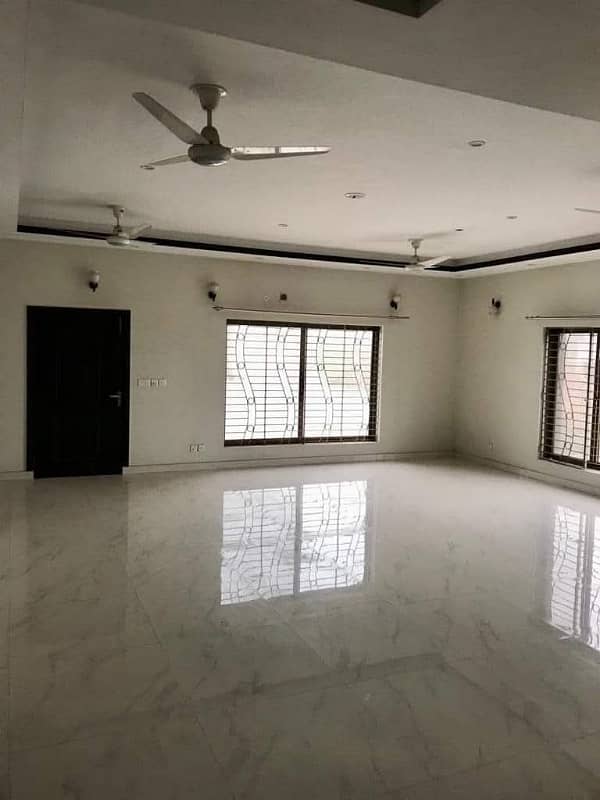 2 Kanal Upper Portion For Rent UET Society 27