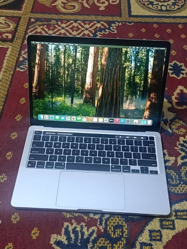 MacBook Pro M1 512 4