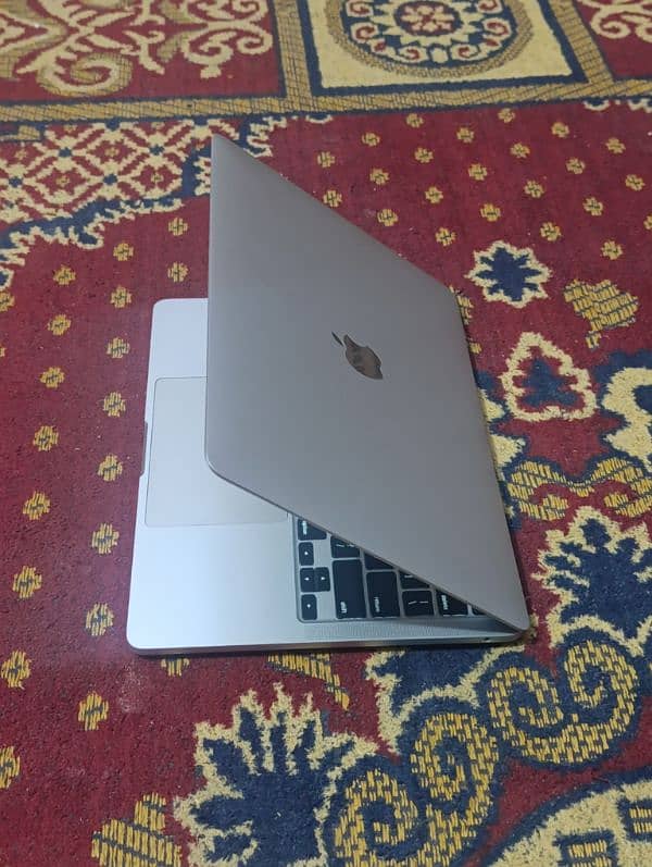 MacBook Pro M1 512 5