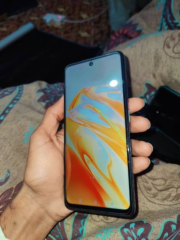 Infinix Hot 40 pro 10