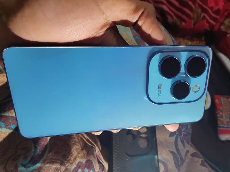 Infinix Hot 40 pro 15