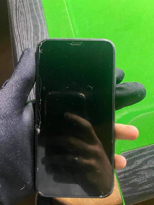 iphone 11 black colour jv 3