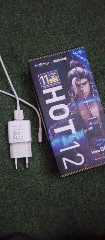 Infinix hot 12 6+5/128 with box and charger 0