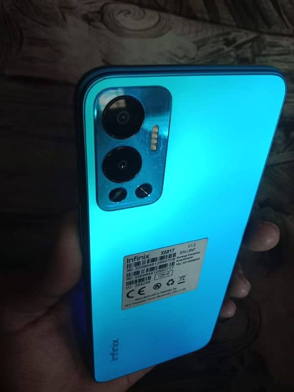 Infinix hot 12 6/128 2