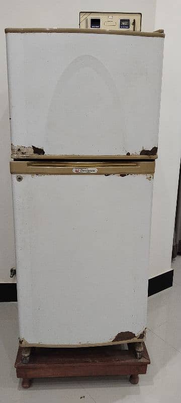 Dawlance refrigerator (urgent selling) 4