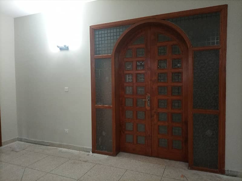 Beautiful House Available For Rent In F10 1