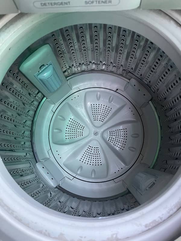 "Haier 9.5 kg Fully Automatic Washing Machine - Perfect Condition!" 5