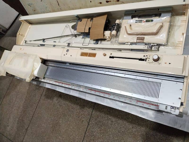 singer brother knitting machine made in Japan 8