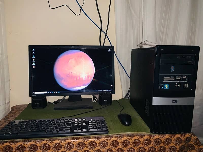 Computer system for sale with monitor,keyboard,mouse and speakers 0