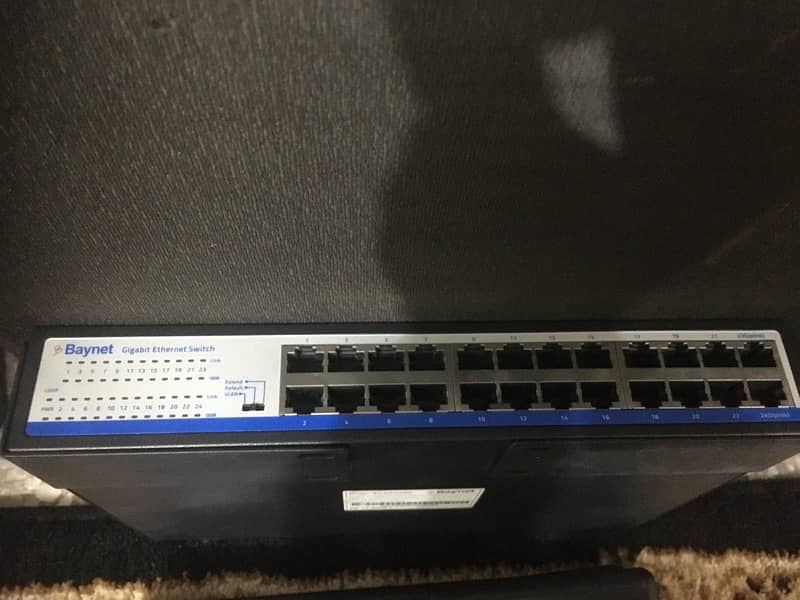 baynet 24 gigbit ethernet switch 1