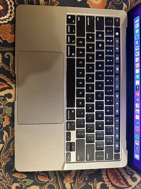 MacBook Pro M1 2020 Mint Condition 4