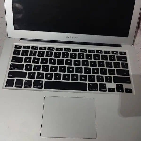 Apple Macbook Air 2017 3