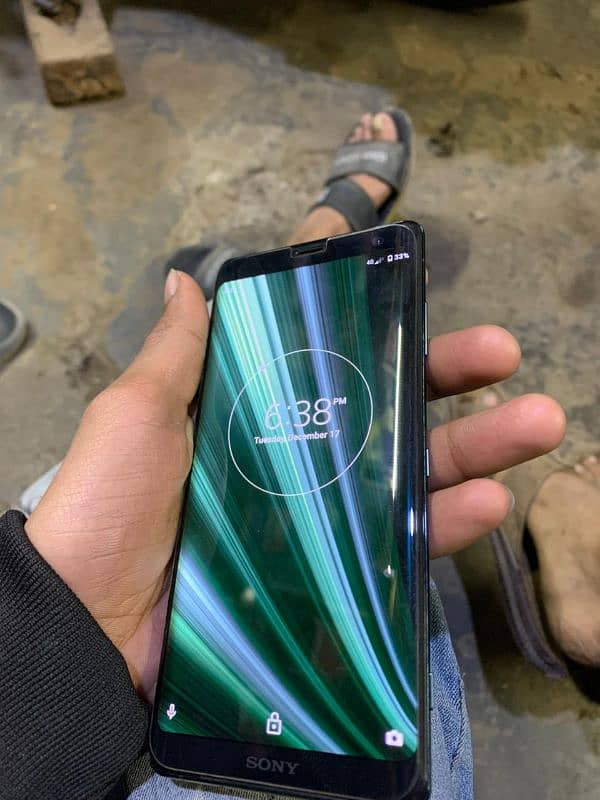 I want to sell sony xz3 WhatsApp ur call (03096702728) 0