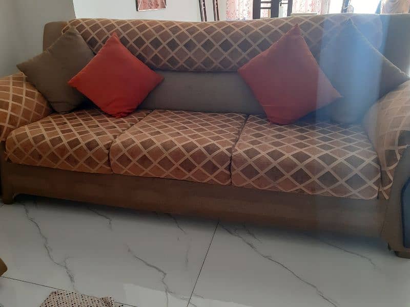 We are selling a Sofa set in Good Condition 1