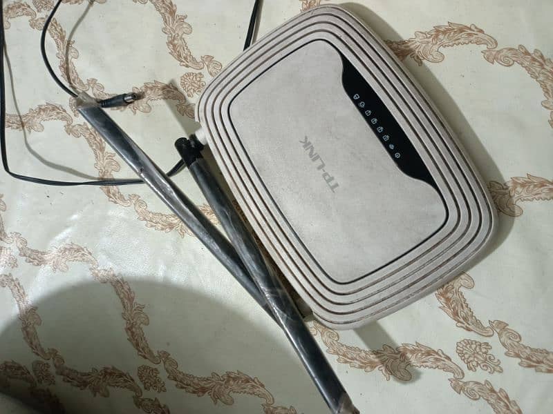 TP Link 300 MBs Router 0