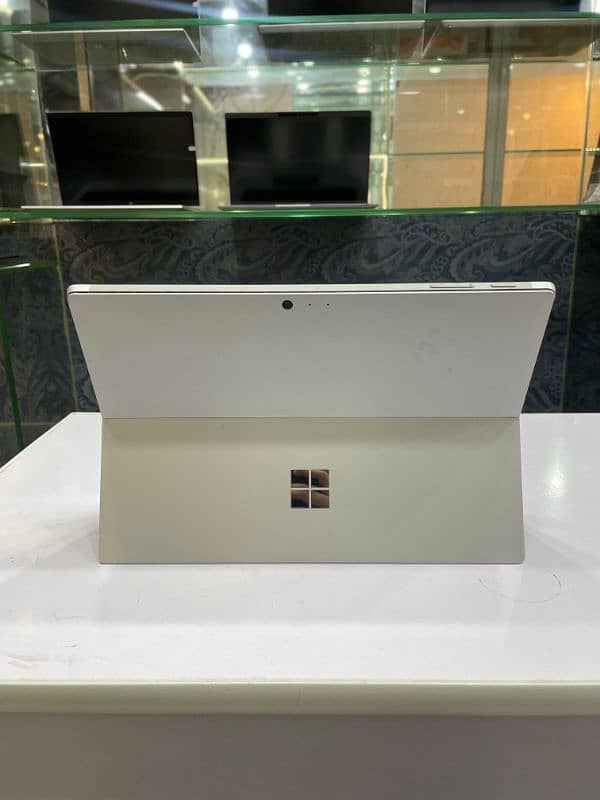 Surface Pro 6 : Core i7 8th : 16/512 2