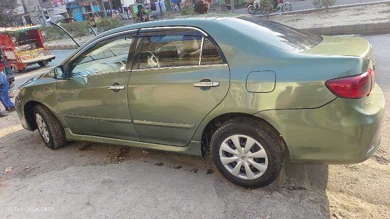 Toyota Corolla Altis 2010 4