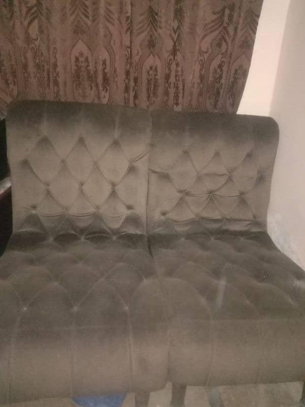 sofa for sale use but fresh condition 1