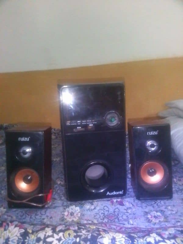 adonaic speaker for sale good use 1