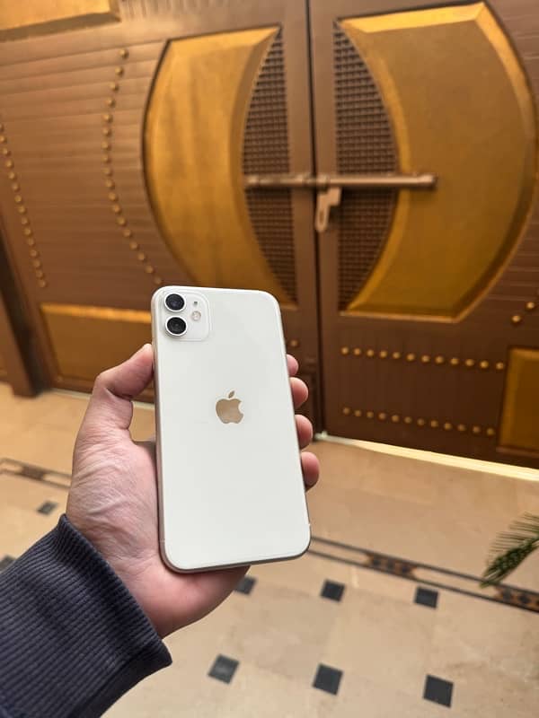 iphone 11 128gb 10/10 pta approved 2