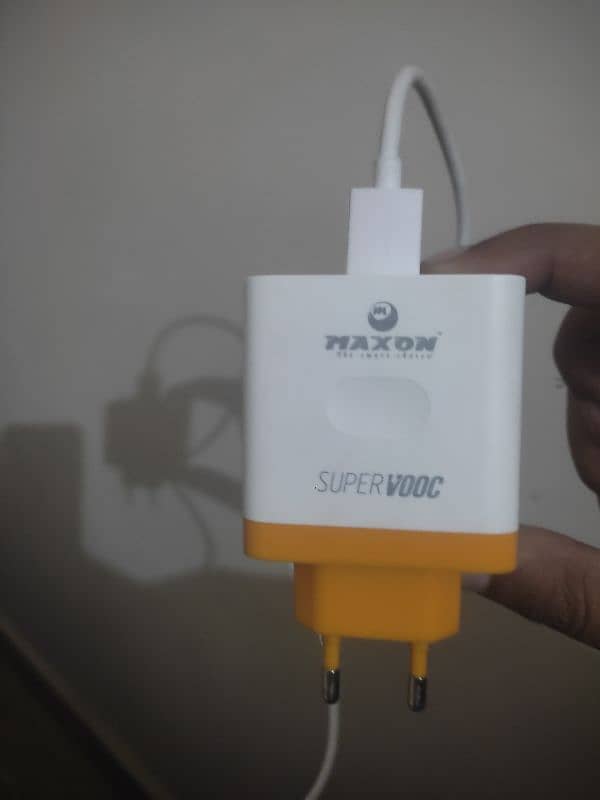 80 watt Fast charger (c)type 0