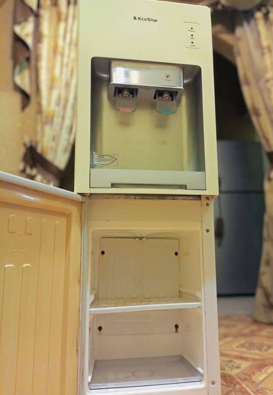 Water dispenser for Sale in Excellent Condition. 3