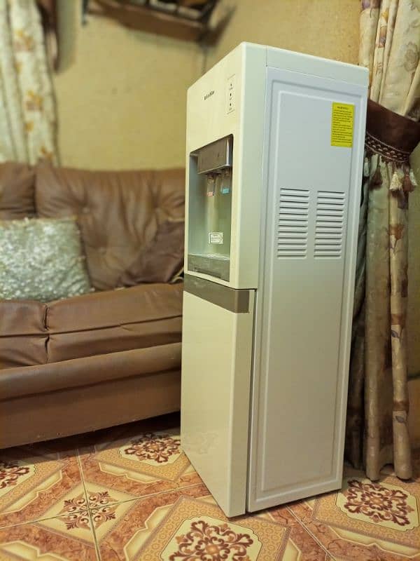 Water dispenser for Sale in Excellent Condition. 5