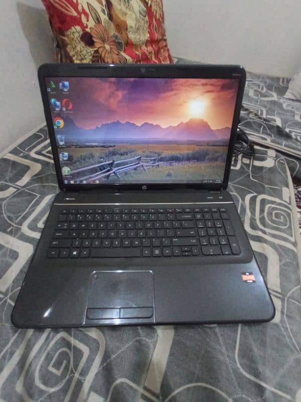 HP AMD A8 LAPTOP 0