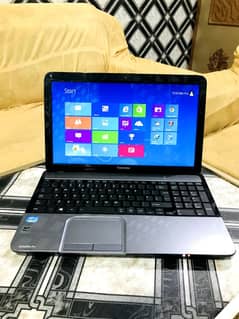 New Toshiba Laptop (4GB/320GB)