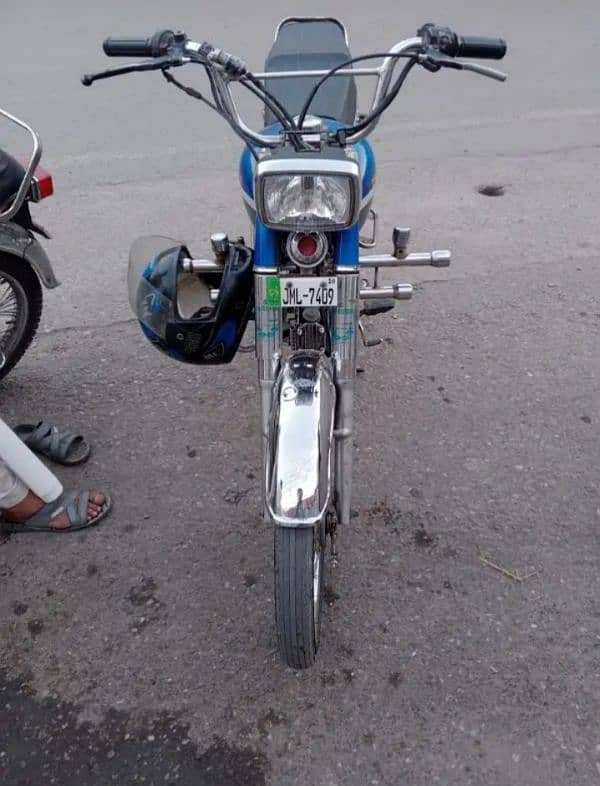 zxmco 2o18 model bike h Jhelum ka number 1