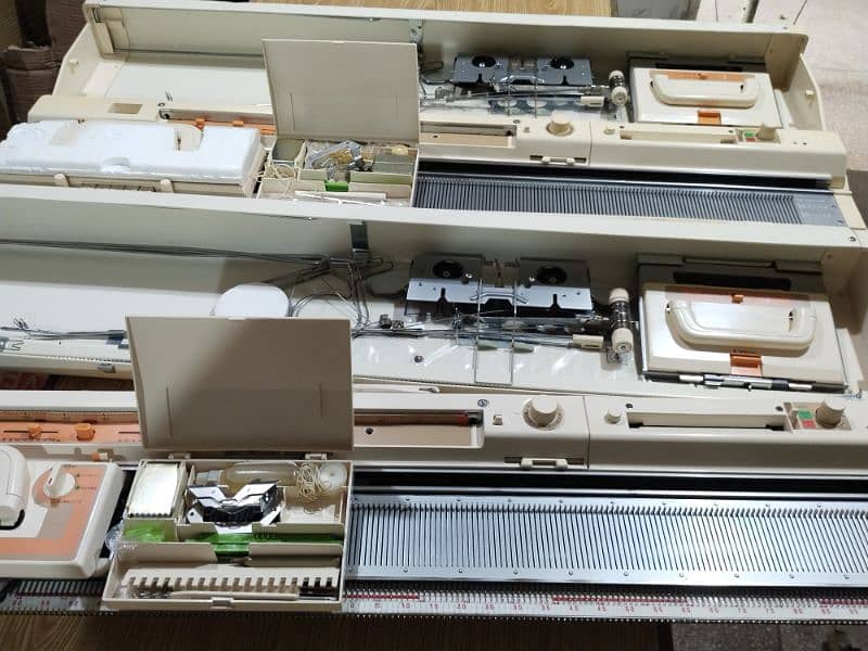 brother knitting machine KH 871 made in Japan 0