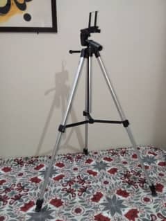 7ft Aluminium Tripod Stand Adjustable Portable With Mobile Holder.