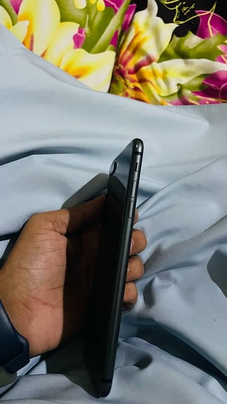 iphone 8 plus 64GB NON PTA 2