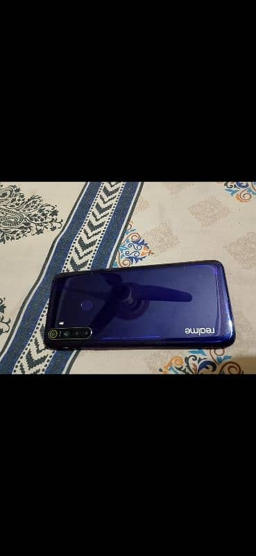 Realme 5 Used Mobile Good Condition best price only for Rs. 16000 3