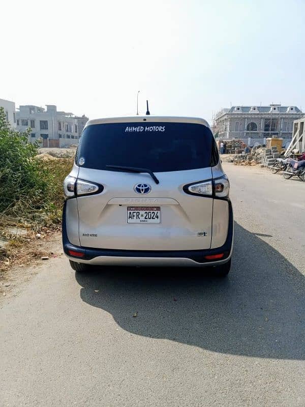 Toyota Sienta X 2