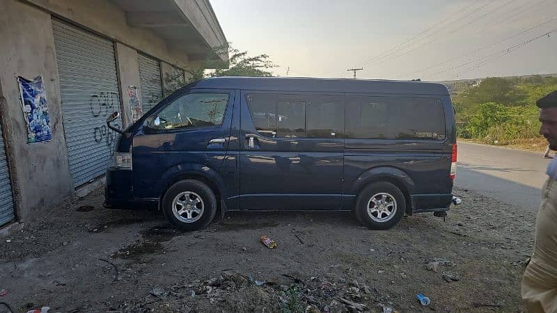 Toyota Hiace Baxsa 2