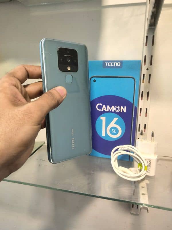 Tecno camon 16SE 6/128 with box & charger 0