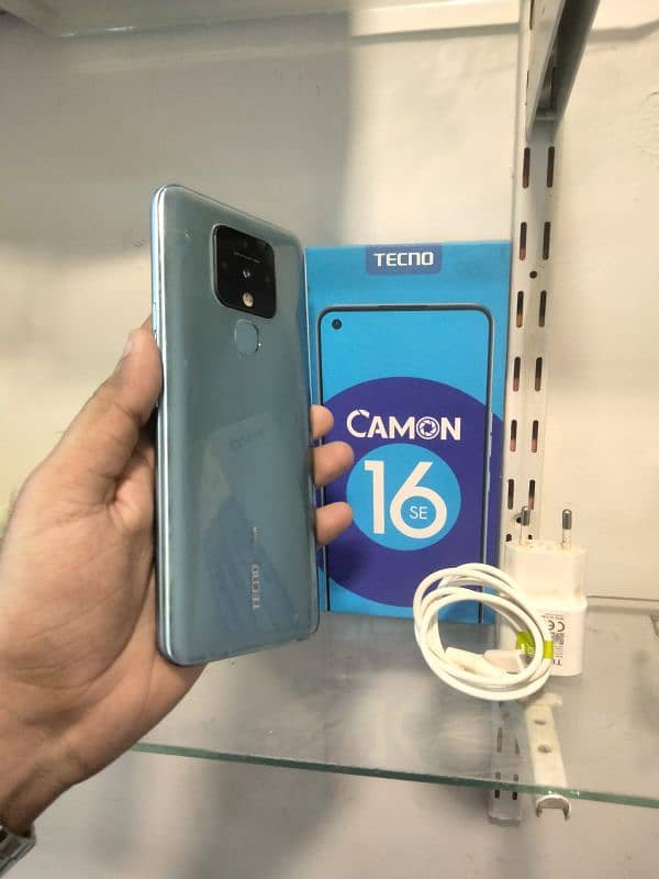 Tecno camon 16SE 6/128 with box & charger 2