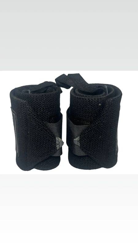 Premium Black Wrist Wraps Support for Weightlifting, Gym, Fitness 2