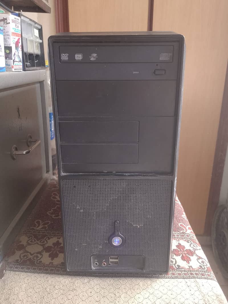 complete computer set 4 GB 160 GB for sell 1