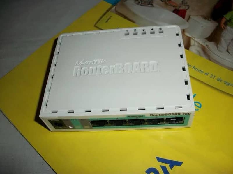 Mikrotik Router Board RB750 0