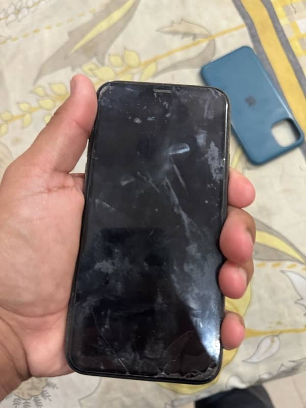 iPhone 11 Pro 0