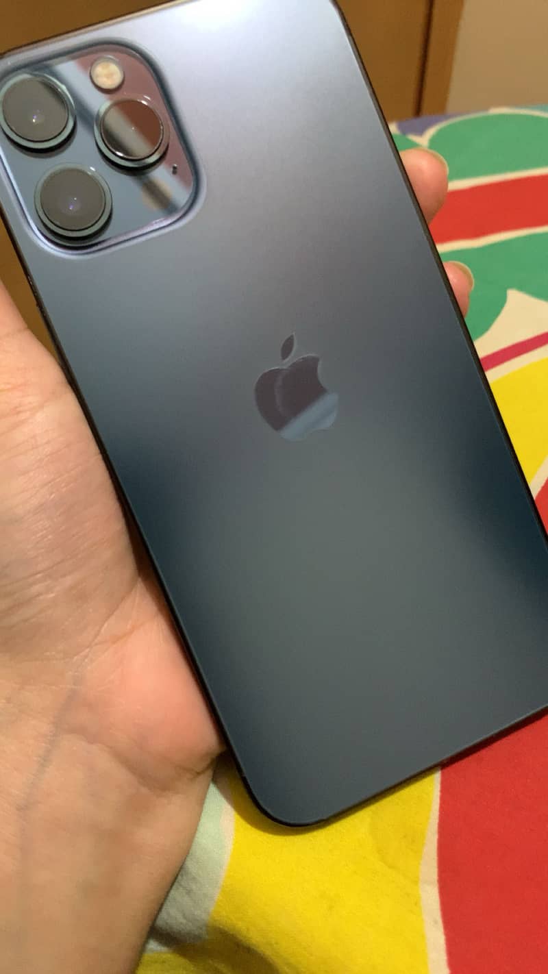 Iphone 12 pro max 1