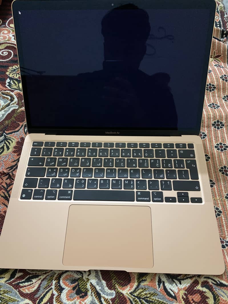 MacBook Air M1 (2020)/250 GB/Gold/Like New/Scratchless/Full Box 4